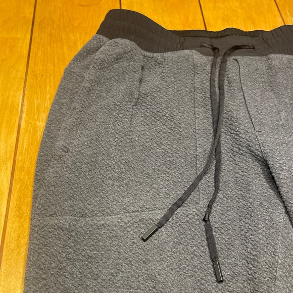 Lululemon At Ease Joggers Grey Double Knit Size Large - Picture 3 of 16